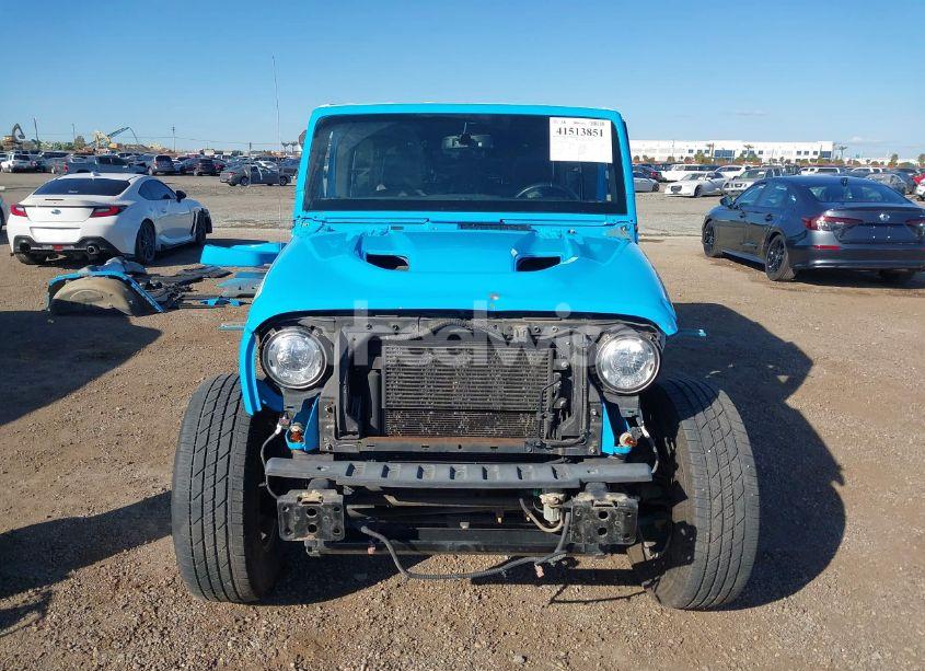 Photo 13 of 2017 Jeep Wrangler UNLIMITED 75TH ANNIVERSARY EDITION 4X4/CHIEF EDITION 4X4/SAHARA 4X4/SMOKY MOUNTAIN 4X4/WINTER 4X4 (VIN 1C4BJWEG7HL697322)