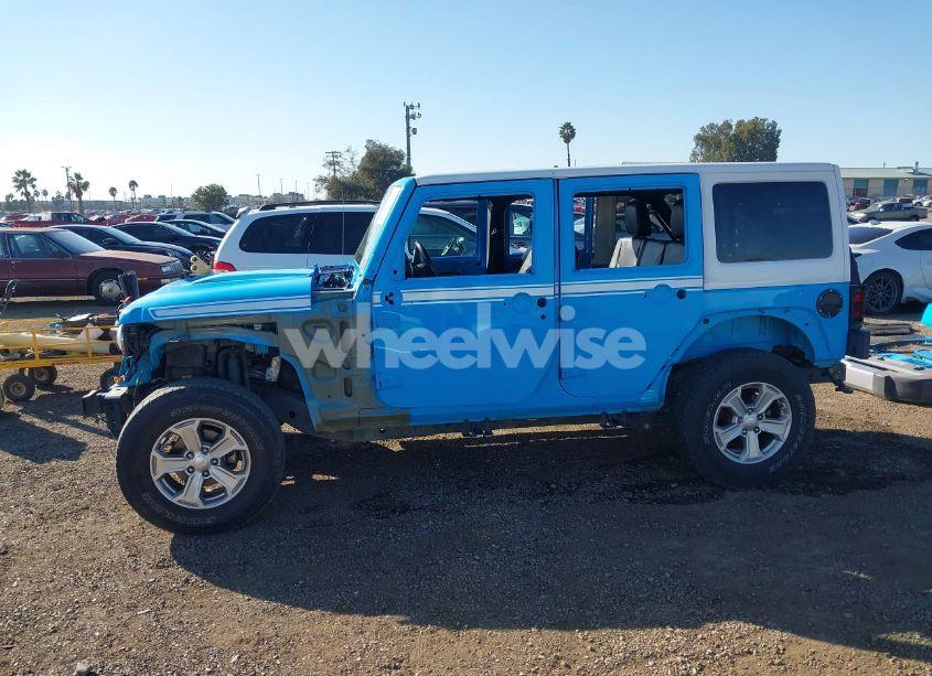 Photo 15 of 2017 Jeep Wrangler UNLIMITED 75TH ANNIVERSARY EDITION 4X4/CHIEF EDITION 4X4/SAHARA 4X4/SMOKY MOUNTAIN 4X4/WINTER 4X4 (VIN 1C4BJWEG7HL697322)