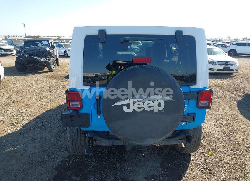 Photo 17 of 2017 Jeep Wrangler UNLIMITED 75TH ANNIVERSARY EDITION 4X4/CHIEF EDITION 4X4/SAHARA 4X4/SMOKY MOUNTAIN 4X4/WINTER 4X4 (VIN 1C4BJWEG7HL697322)