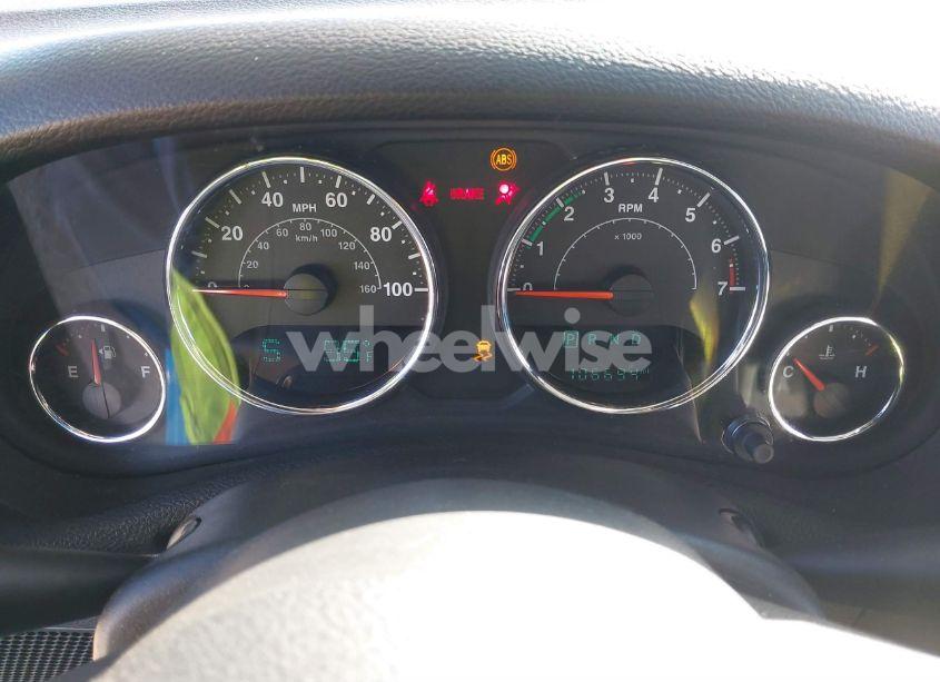 Photo 7 of 2017 Jeep Wrangler UNLIMITED 75TH ANNIVERSARY EDITION 4X4/CHIEF EDITION 4X4/SAHARA 4X4/SMOKY MOUNTAIN 4X4/WINTER 4X4 (VIN 1C4BJWEG7HL697322)