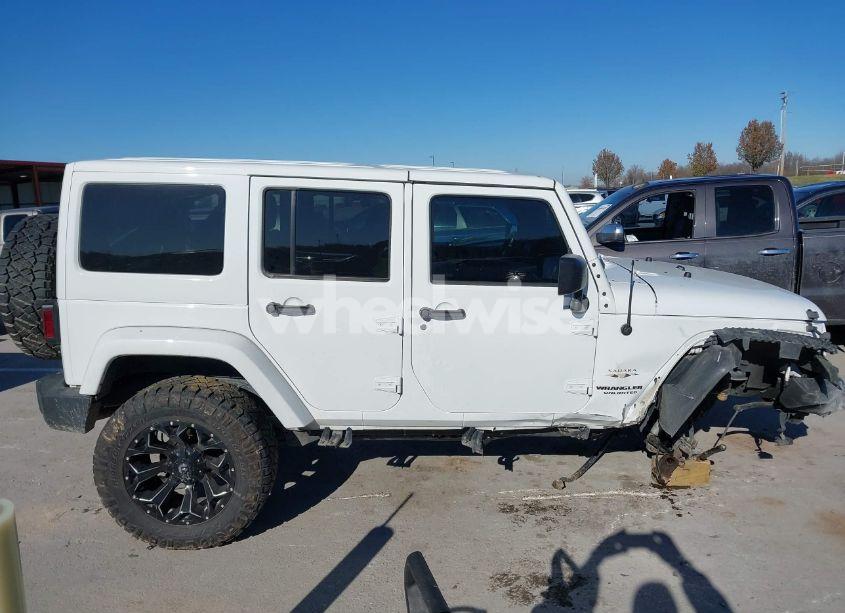 Photo 14 of 2017 Jeep Wrangler UNLIMITED SAHARA (VIN 1C4BJWEG7HL737155)