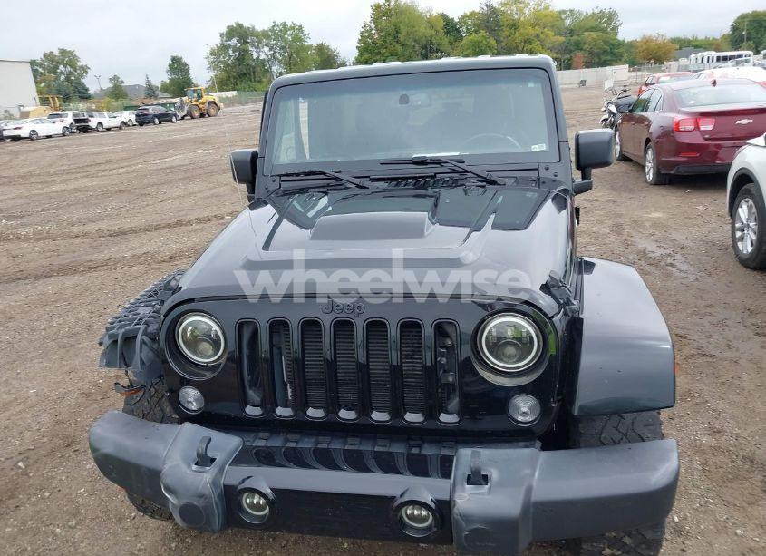 Photo 12 of 2018 Jeep Wrangler JK UNLIMITED SAHARA (VIN 1C4BJWEG7JL881133)
