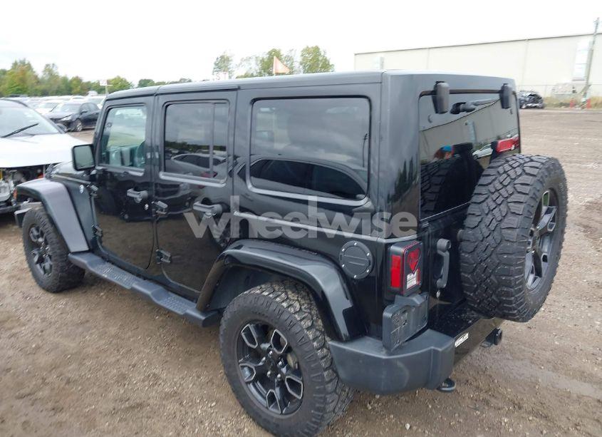 Photo 3 of 2018 Jeep Wrangler JK UNLIMITED SAHARA (VIN 1C4BJWEG7JL881133)