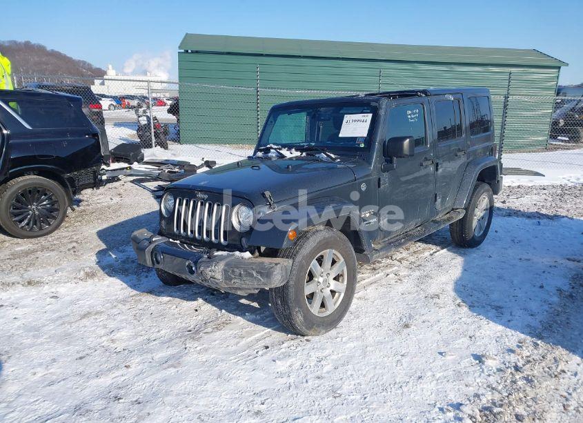 Photo 2 of 2018 Jeep Wrangler JK UNLIMITED SAHARA 4X4 (VIN 1C4BJWEG7JL895579)