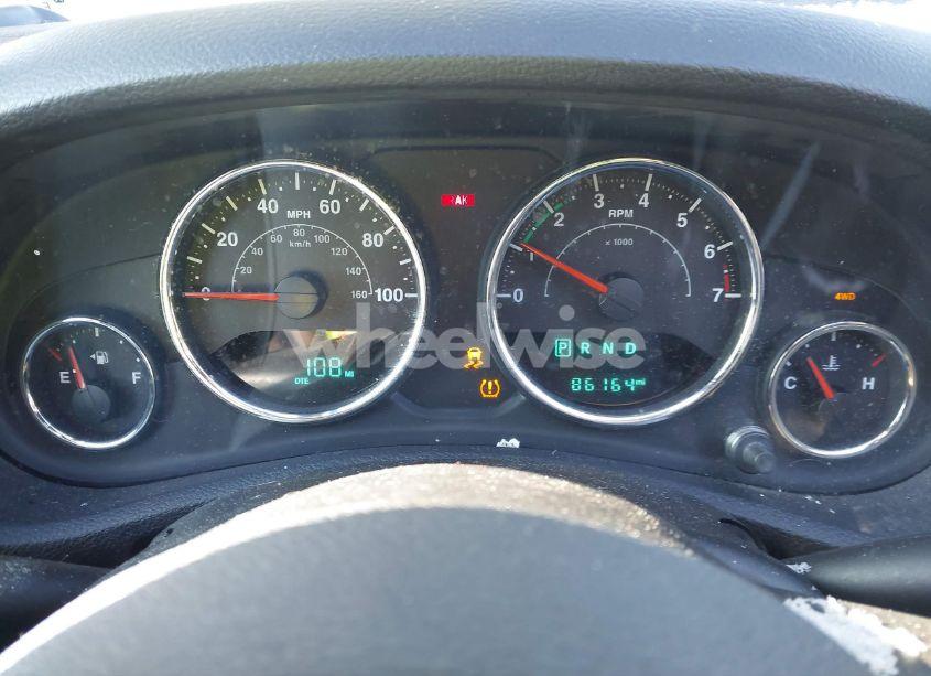 Photo 7 of 2018 Jeep Wrangler JK UNLIMITED SAHARA 4X4 (VIN 1C4BJWEG7JL895579)