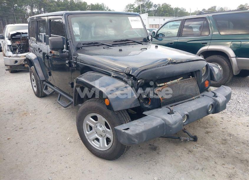 2012 Jeep Wrangler UNLIMITED SAHARA (VIN 1C4BJWEG8CL207379) main photo