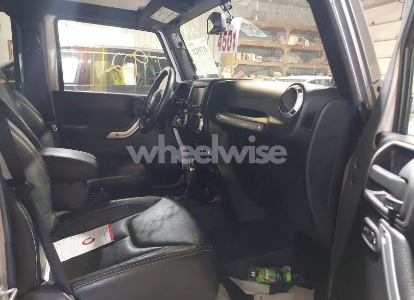 Photo 5 of 2013 Jeep Wrangler UNLIMITED SAHARA (VIN 1C4BJWEG8DL597126)