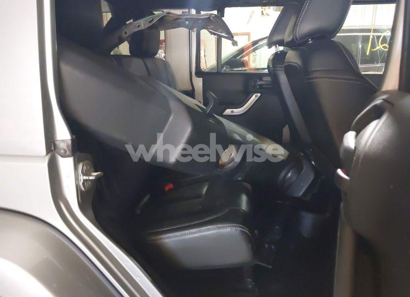 Photo 8 of 2013 Jeep Wrangler UNLIMITED SAHARA (VIN 1C4BJWEG8DL597126)