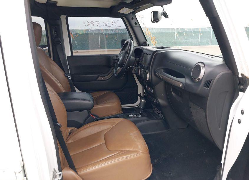 Photo 5 of 2013 Jeep Wrangler UNLIMITED MOAB (VIN 1C4BJWEG8DL602339)