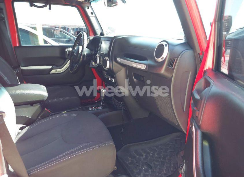 Photo 5 of 2013 Jeep Wrangler UNLIMITED SAHARA (VIN 1C4BJWEG8DL629640)