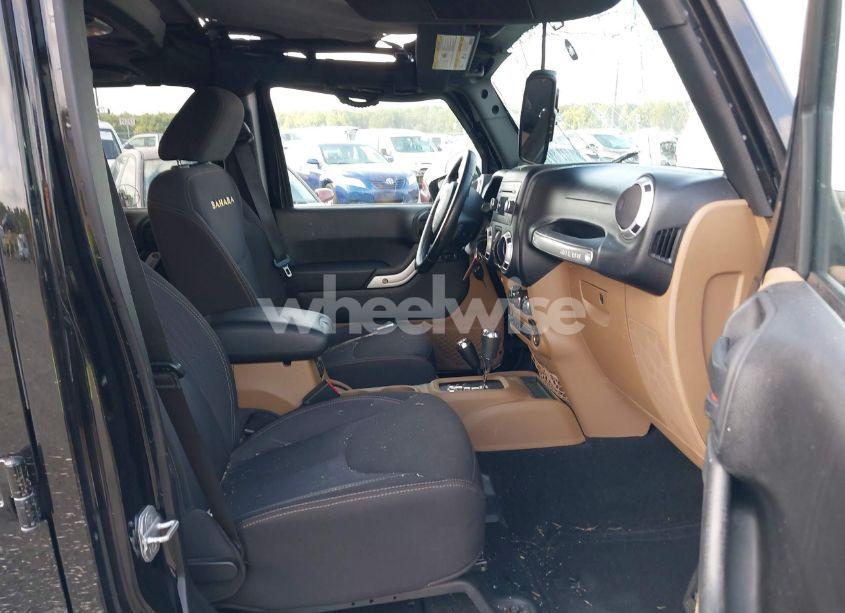 Photo 5 of 2013 Jeep Wrangler UNLIMITED SAHARA (VIN 1C4BJWEG8DL638676)