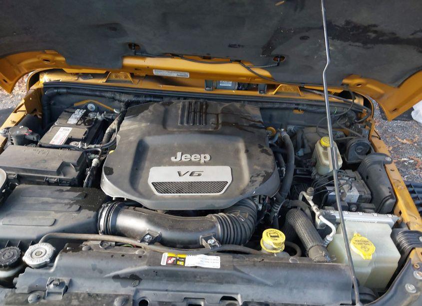 Photo 10 of 2014 Jeep Wrangler UNLIMITED SAHARA (VIN 1C4BJWEG8EL229840)