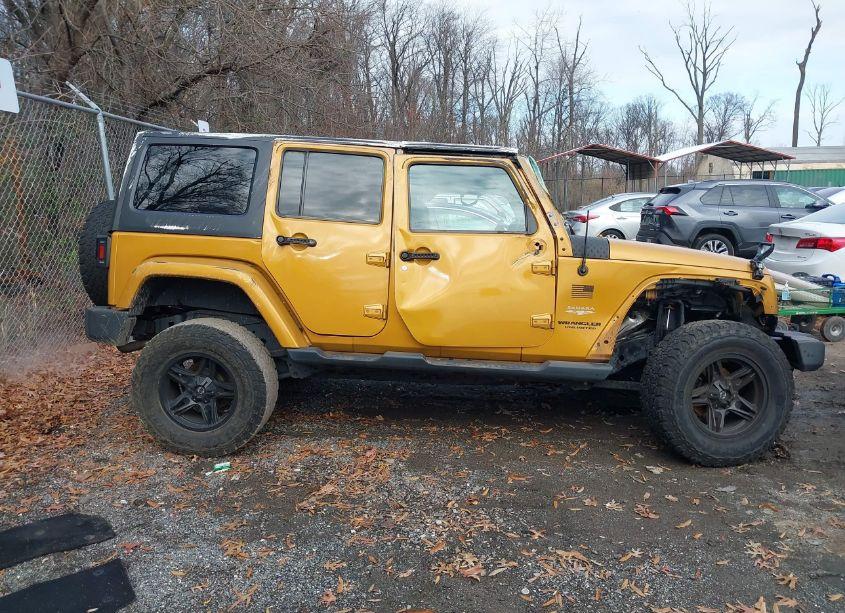 Photo 13 of 2014 Jeep Wrangler UNLIMITED SAHARA (VIN 1C4BJWEG8EL229840)