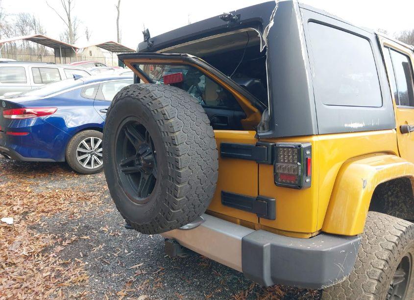 Photo 16 of 2014 Jeep Wrangler UNLIMITED SAHARA (VIN 1C4BJWEG8EL229840)