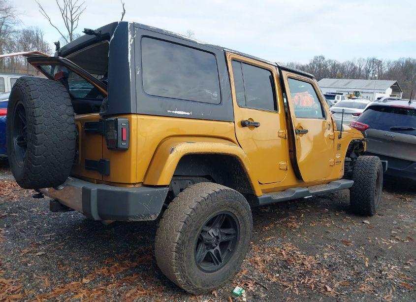 Photo 4 of 2014 Jeep Wrangler UNLIMITED SAHARA (VIN 1C4BJWEG8EL229840)