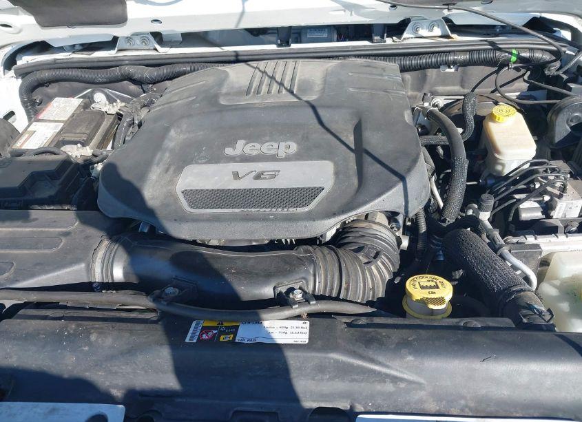 Photo 10 of 2014 Jeep Wrangler UNLIMITED SAHARA (VIN 1C4BJWEG8EL240269)