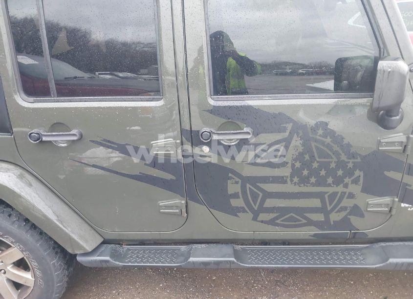 Photo 13 of 2015 Jeep Wrangler UNLIMITED SAHARA (VIN 1C4BJWEG8FL685368)