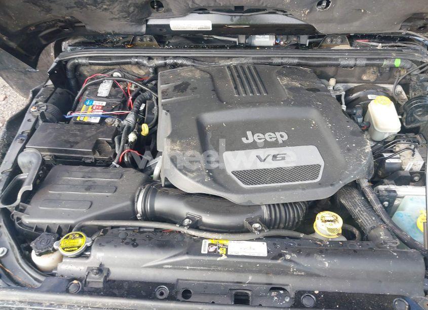 Photo 10 of 2016 Jeep Wrangler UNLIMITED SAHARA (VIN 1C4BJWEG8GL111824)