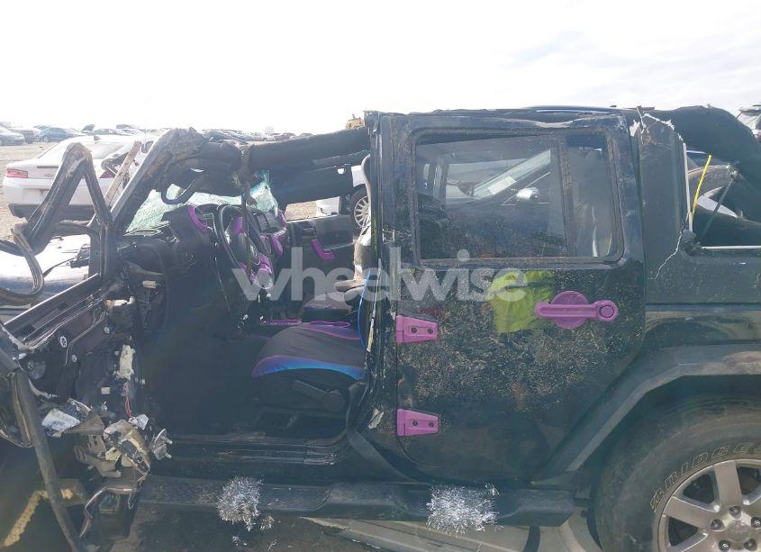 Photo 15 of 2016 Jeep Wrangler UNLIMITED SAHARA (VIN 1C4BJWEG8GL111824)