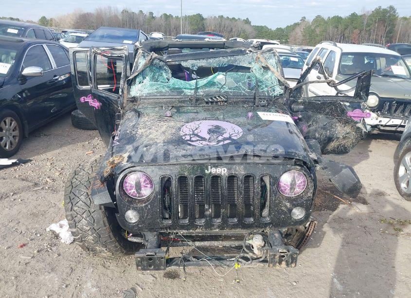 Photo 6 of 2016 Jeep Wrangler UNLIMITED SAHARA (VIN 1C4BJWEG8GL111824)