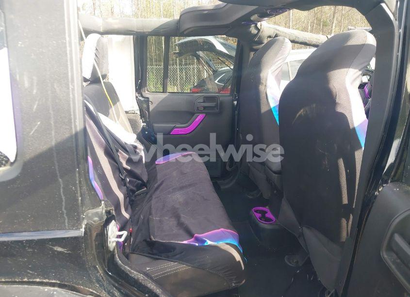 Photo 8 of 2016 Jeep Wrangler UNLIMITED SAHARA (VIN 1C4BJWEG8GL111824)