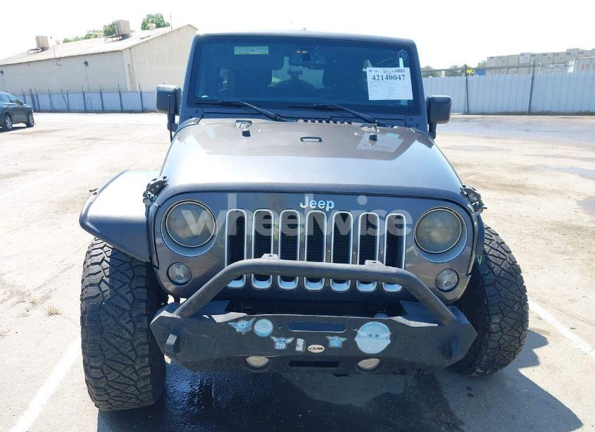 Photo 13 of 2016 Jeep Wrangler UNLIMITED SAHARA (VIN 1C4BJWEG8GL217545)