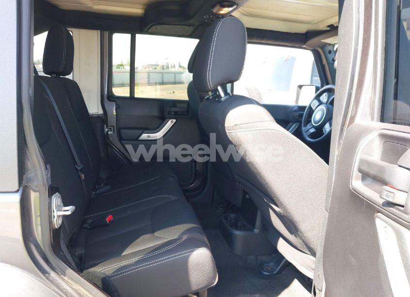 Photo 8 of 2016 Jeep Wrangler UNLIMITED SAHARA (VIN 1C4BJWEG8GL217545)