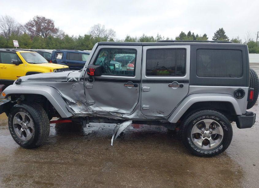 Photo 14 of 2016 Jeep Wrangler UNLIMITED SAHARA (VIN 1C4BJWEG8GL243627)