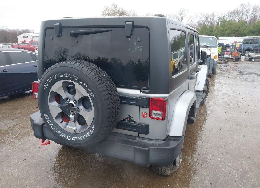 Photo 4 of 2016 Jeep Wrangler UNLIMITED SAHARA (VIN 1C4BJWEG8GL243627)