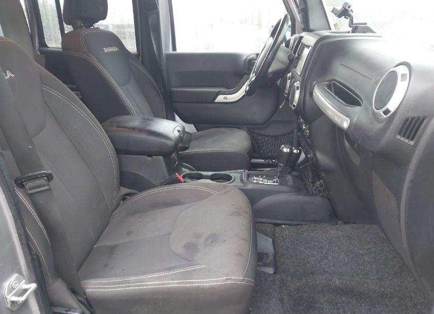 Photo 5 of 2016 Jeep Wrangler UNLIMITED SAHARA (VIN 1C4BJWEG8GL243627)