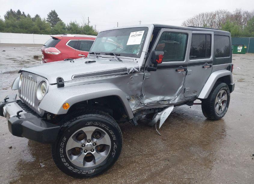 Photo 6 of 2016 Jeep Wrangler UNLIMITED SAHARA (VIN 1C4BJWEG8GL243627)