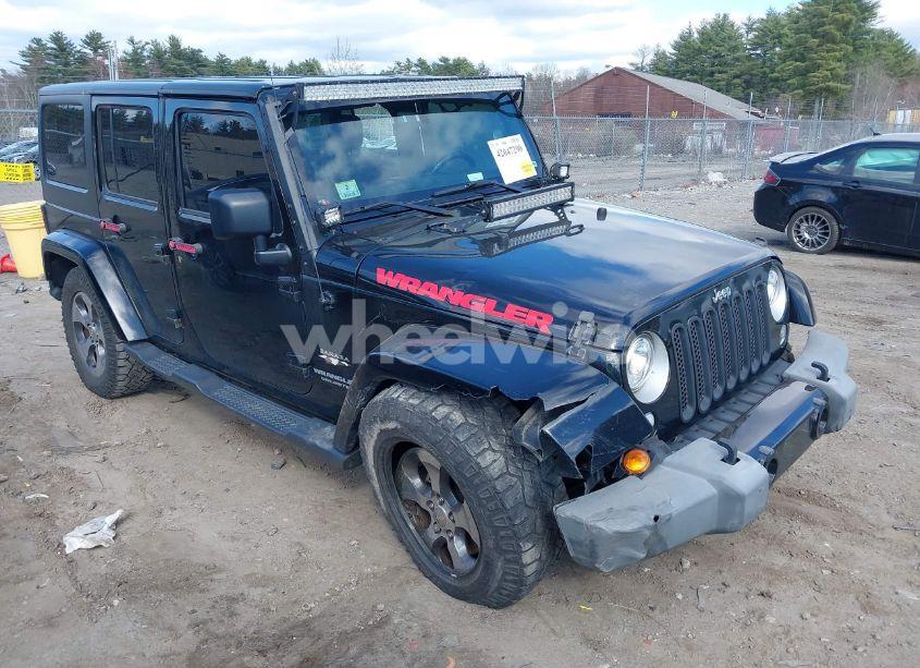 2017 Jeep Wrangler UNLIMITED SAHARA 4X4 (VIN 1C4BJWEG8HL711566) main photo