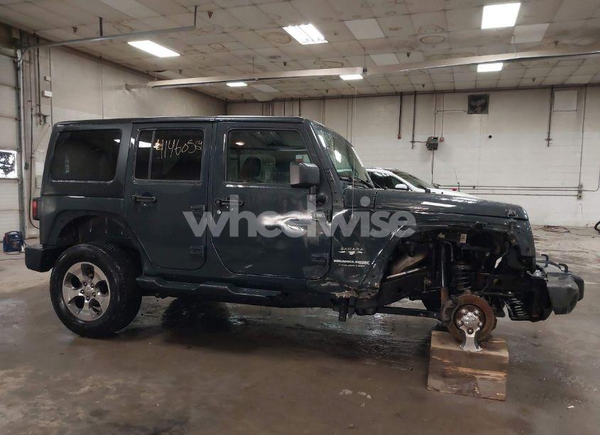 Photo 14 of 2018 Jeep Wrangler JK UNLIMITED SAHARA 4X4 (VIN 1C4BJWEG8JL809132)