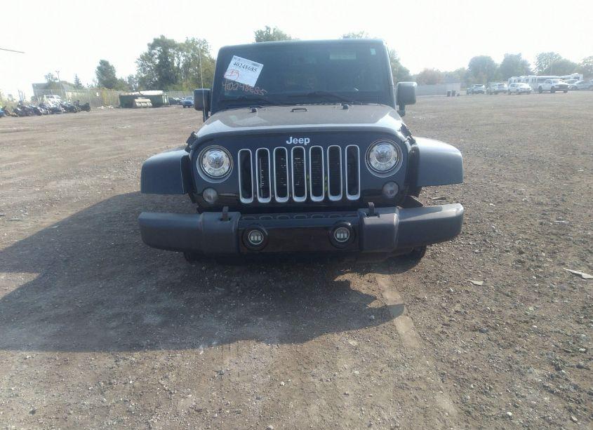 Photo 12 of 2018 Jeep Wrangler JK UNLIMITED SAHARA (VIN 1C4BJWEG8JL913796)