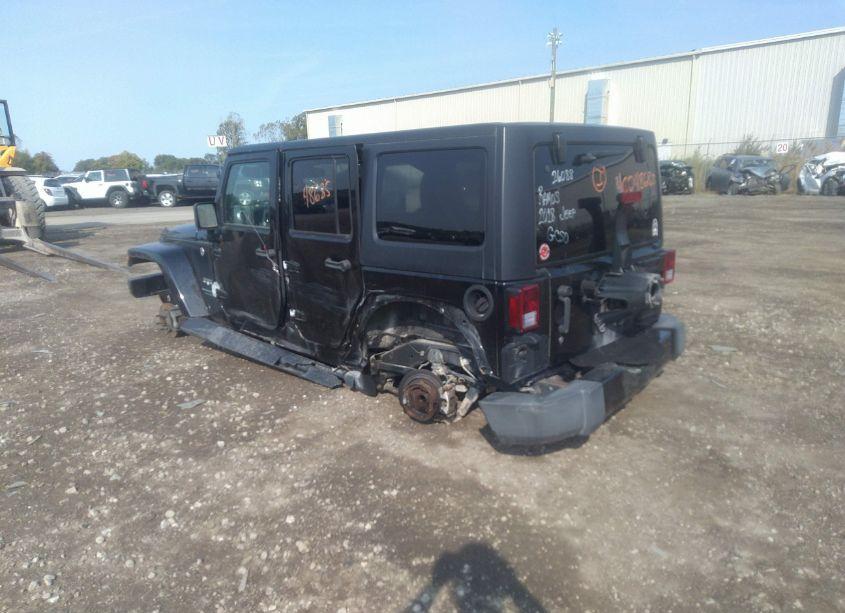 Photo 3 of 2018 Jeep Wrangler JK UNLIMITED SAHARA (VIN 1C4BJWEG8JL913796)