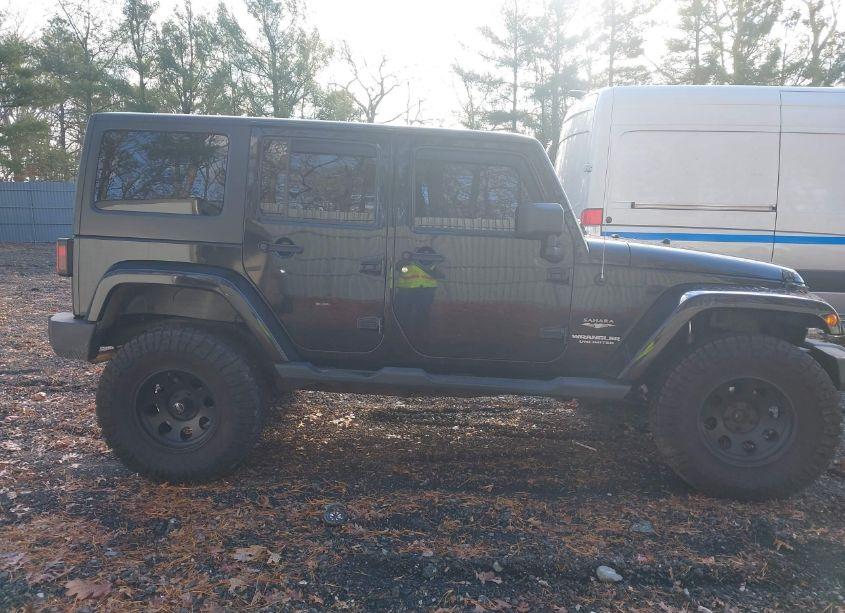 Photo 13 of 2012 Jeep Wrangler UNLIMITED SAHARA (VIN 1C4BJWEG9CL107985)