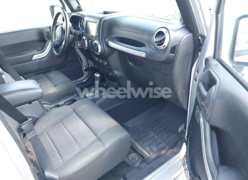 Photo 5 of 2012 Jeep Wrangler UNLIMITED SAHARA (VIN 1C4BJWEG9CL253030)