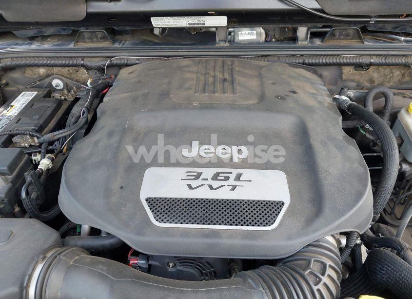 Photo 10 of 2013 Jeep Wrangler UNLIMITED SAHARA (VIN 1C4BJWEG9DL500886)