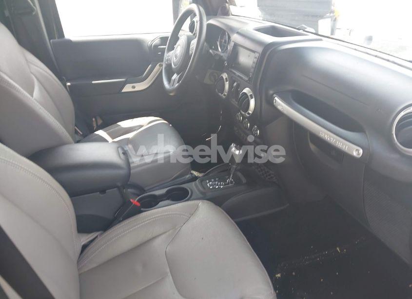 Photo 5 of 2013 Jeep Wrangler UNLIMITED SAHARA (VIN 1C4BJWEG9DL500886)