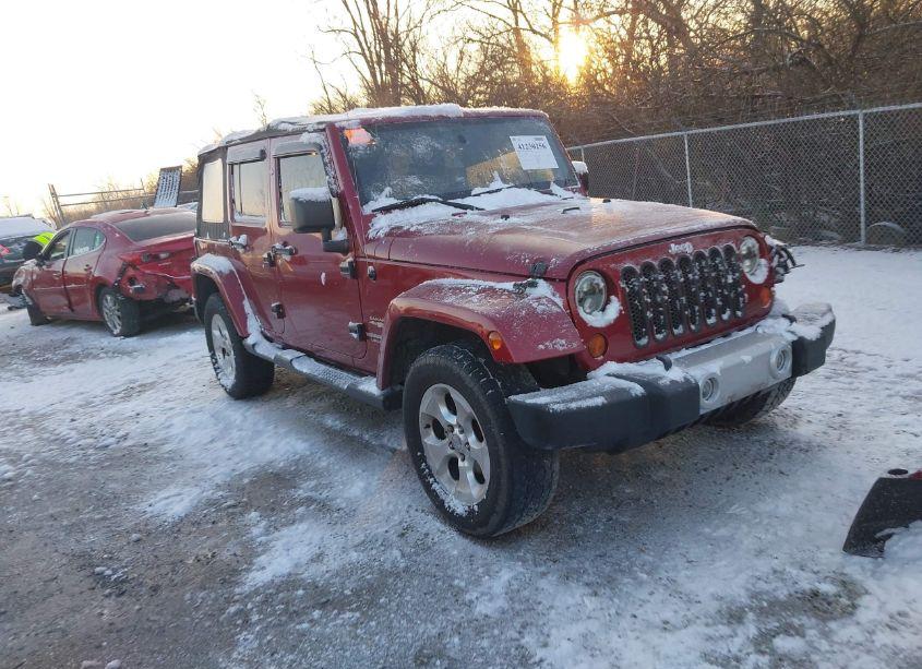 2013 Jeep Wrangler UNLIMITED SAHARA (VIN 1C4BJWEG9DL513430) main photo