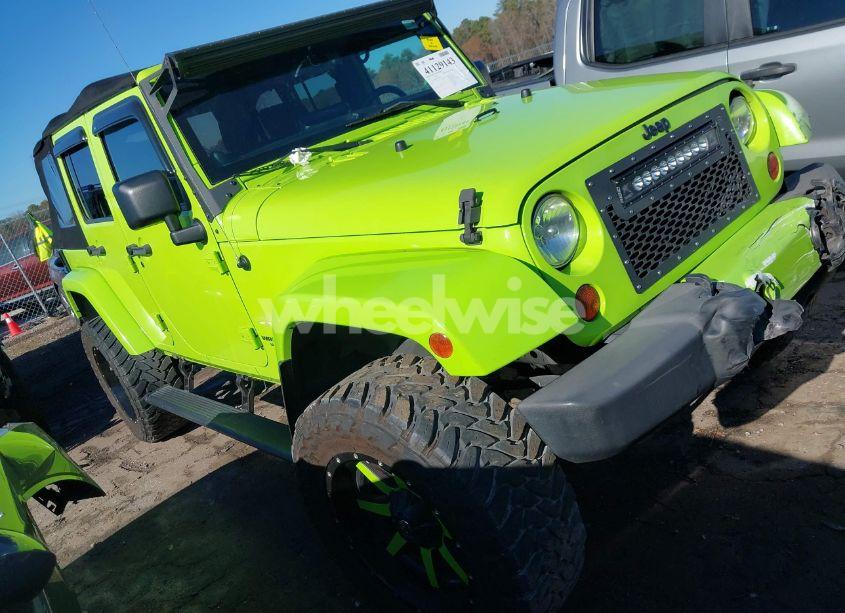 2013 Jeep Wrangler UNLIMITED SAHARA (VIN 1C4BJWEG9DL519888) main photo