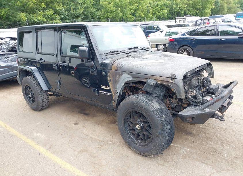 2013 Jeep Wrangler UNLIMITED SAHARA (VIN 1C4BJWEG9DL573613) main photo