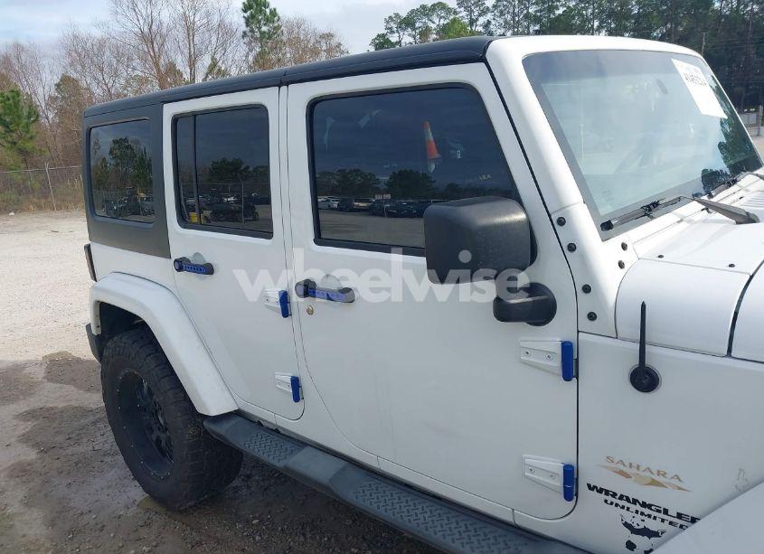 Photo 13 of 2015 Jeep Wrangler UNLIMITED SAHARA (VIN 1C4BJWEG9FL530599)