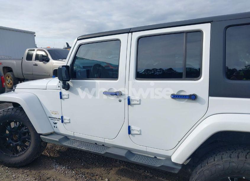 Photo 14 of 2015 Jeep Wrangler UNLIMITED SAHARA (VIN 1C4BJWEG9FL530599)