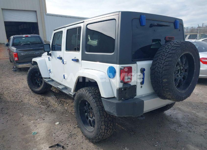 Photo 3 of 2015 Jeep Wrangler UNLIMITED SAHARA (VIN 1C4BJWEG9FL530599)
