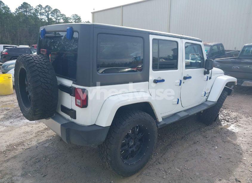Photo 4 of 2015 Jeep Wrangler UNLIMITED SAHARA (VIN 1C4BJWEG9FL530599)