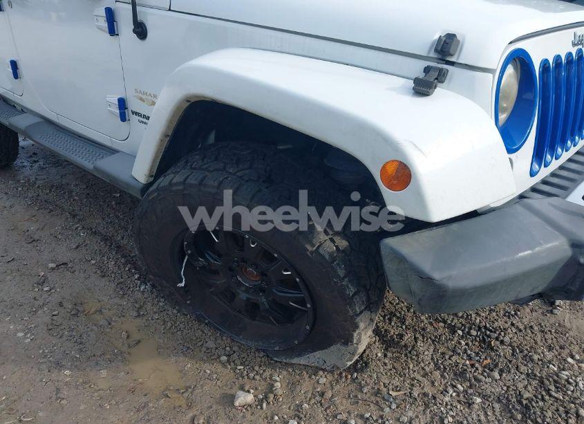 Photo 6 of 2015 Jeep Wrangler UNLIMITED SAHARA (VIN 1C4BJWEG9FL530599)