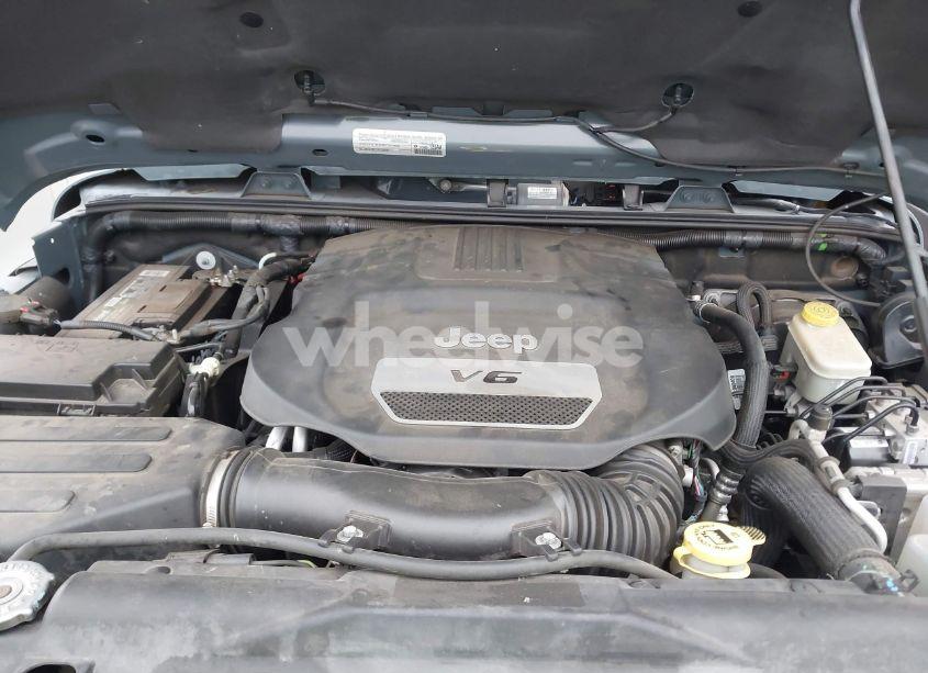 Photo 10 of 2015 Jeep Wrangler UNLIMITED SAHARA (VIN 1C4BJWEG9FL537696)