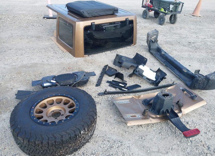 Photo 12 of 2015 Jeep Wrangler UNLIMITED SAHARA (VIN 1C4BJWEG9FL589152)