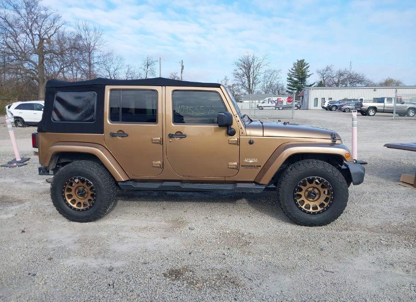 Photo 14 of 2015 Jeep Wrangler UNLIMITED SAHARA (VIN 1C4BJWEG9FL589152)